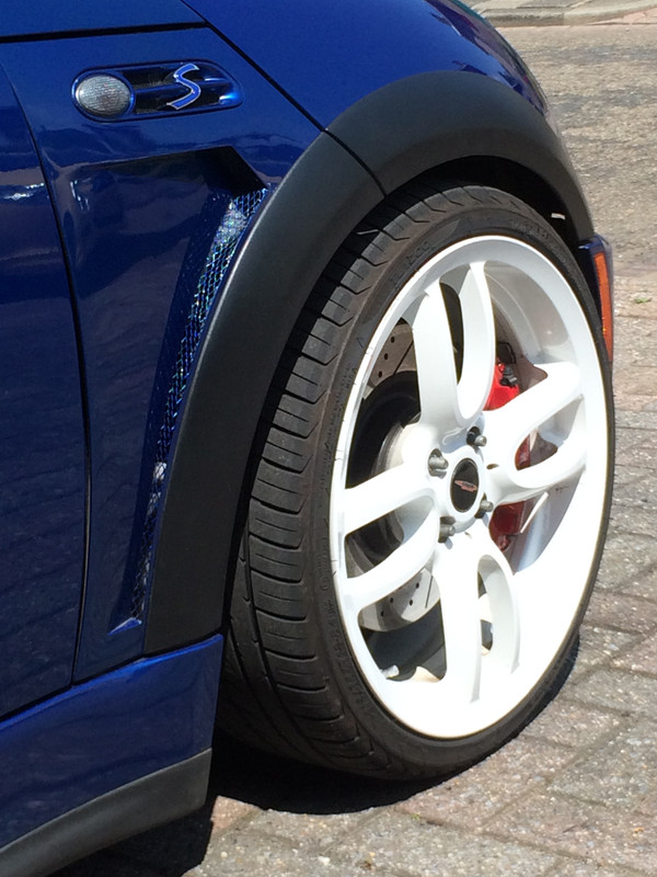 B085BDC8-02E1-4ED4-A03F-070A19B6DA98