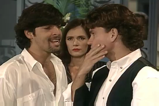 https://i.postimg.cc/Wby4rdqS/Telenovela-El-Desafio-Episodio-50-RCTV-11-42-38.jpg