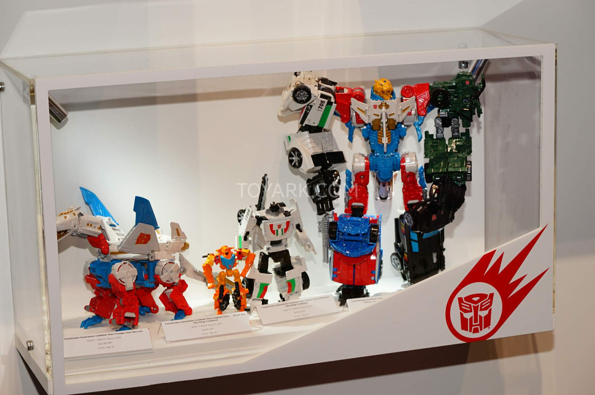 SDCC2015-Hasbro-Transformers-Combiner-Wars-009