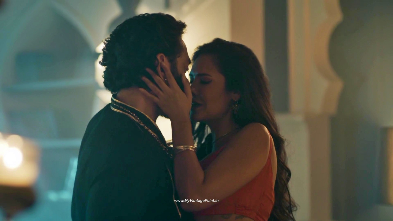 179Esha Gupta Hot in Aashram Web Series