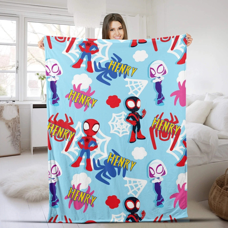 GGP251121012 Customized Spidey and His Amazing Friends The Spider Gwen Plush Fleece Blanket