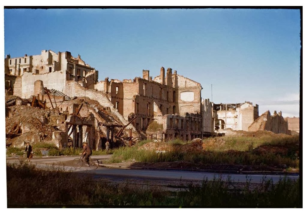 Varsovia en color, agosto 1947