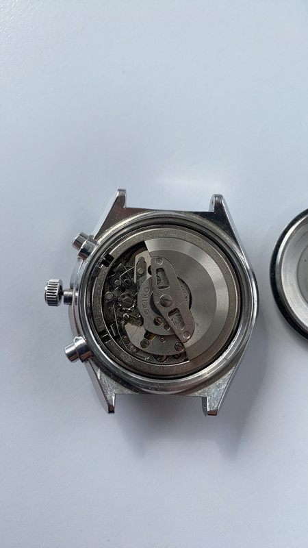 AF216D6F-5882-40C8-BE0F-0FFA34D07BC1