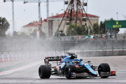 [Imagen: f1-gp-russia-sochi-qualifiche-3.jpg]