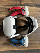 https://i.postimg.cc/Wdjq0j5X/Oculus-Quest-2.jpg