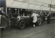 24 HEURES DU MANS YEAR BY YEAR PART ONE 1923-1969 - Page 7 27lm03-Bentley3-L-JDBenjafield-SDavis-3