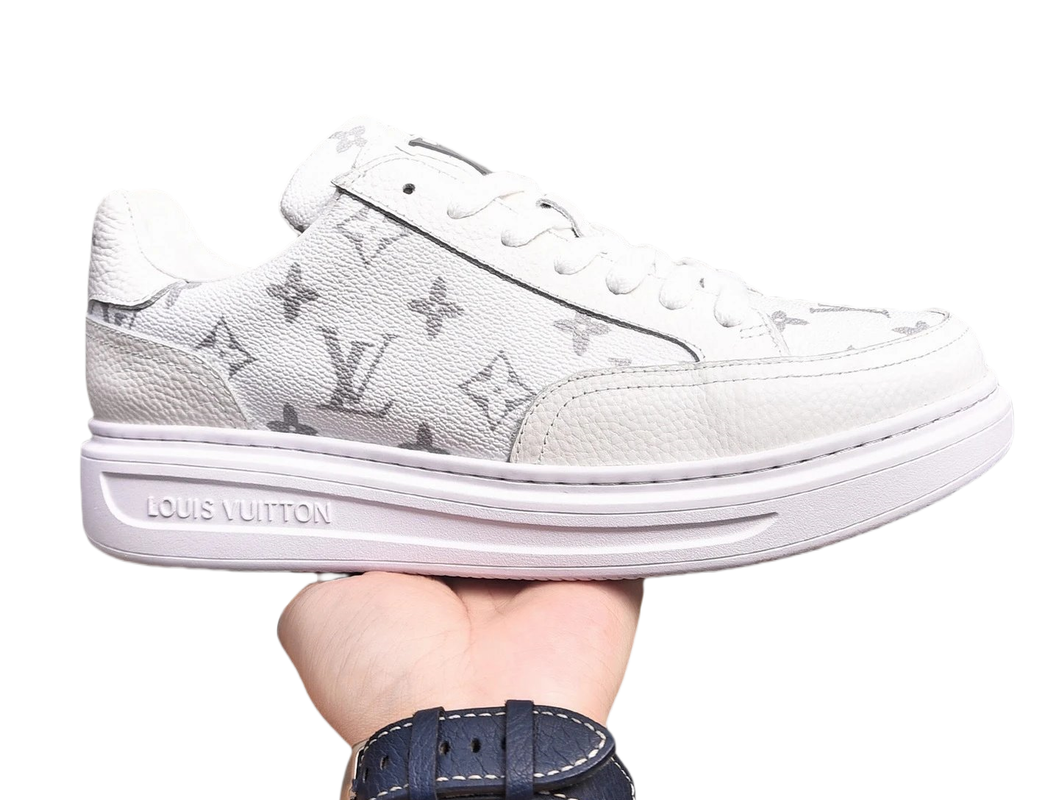 LV Casual