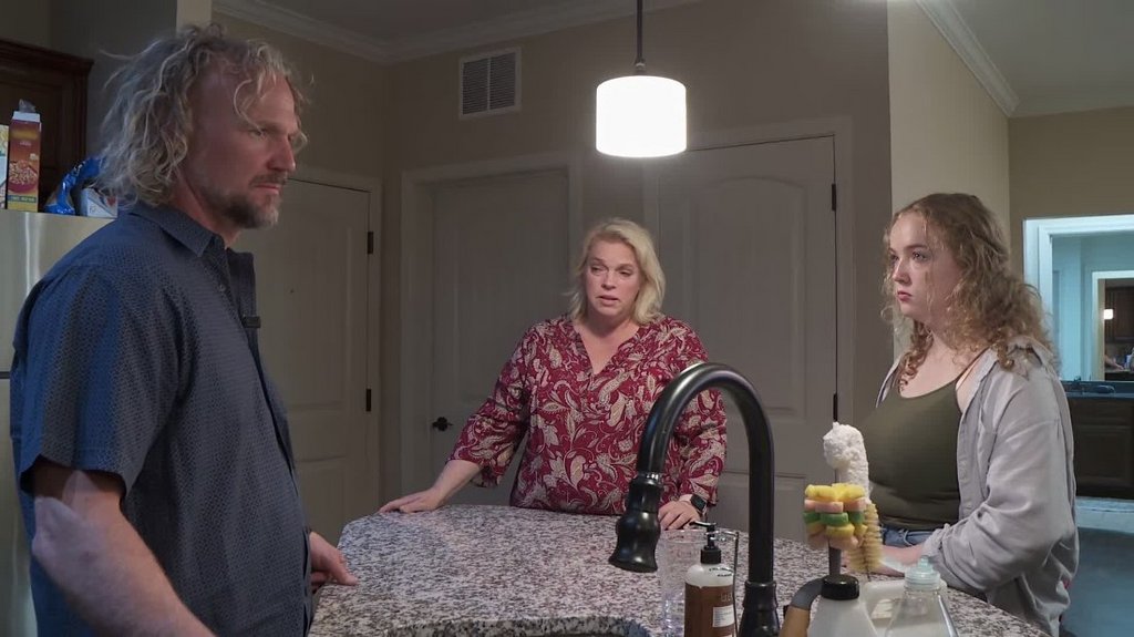 [Image: gv2apa66x4fe.jpg]