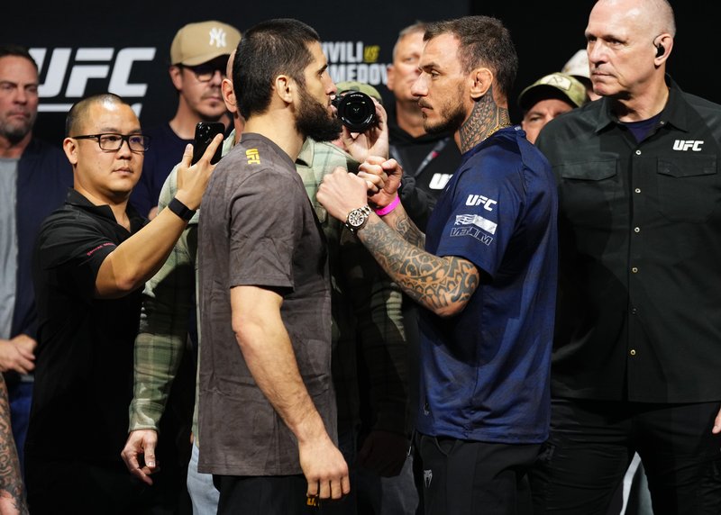 Видео от кантара преди UFC 311