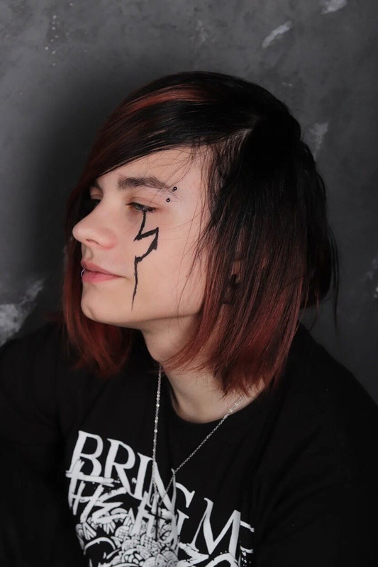 23B51FE4-B2AF-4658-A88E-F2AF78F640CC