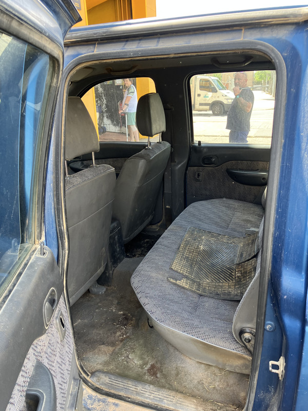 4C887845-6853-48B3-9604-FA41A0D6D58C