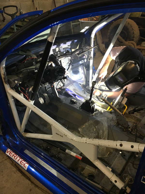 4F5C9C5E-AFE2-4152-B0A1-D641C98B6A65