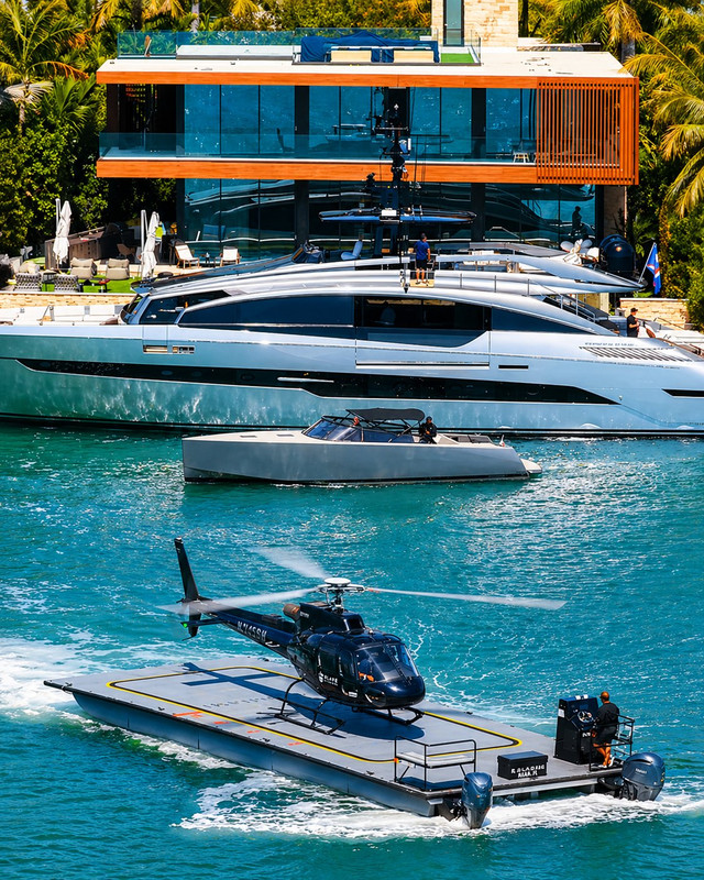 Luxury waterfront estate in Miami