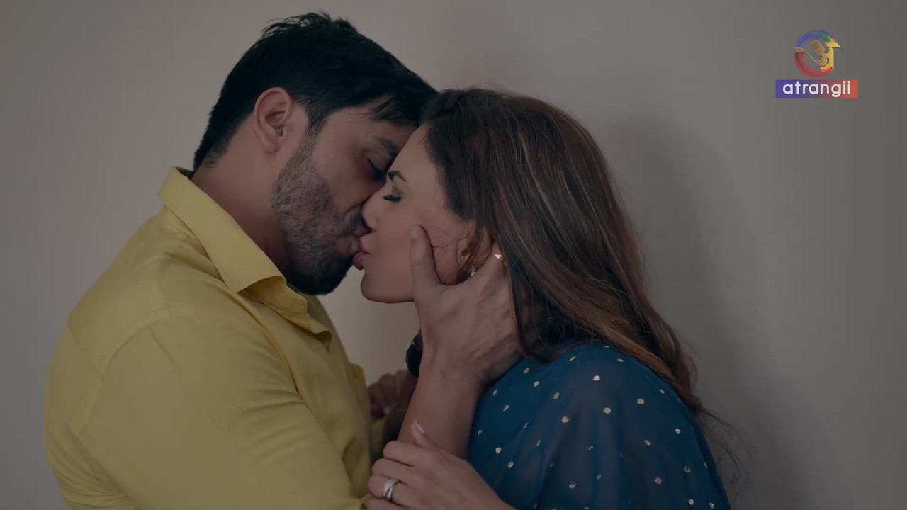 Chumbak (2023) Hindi Season 01 [ Episodes 01-05 Added] | WEB-DL | 1080p | 720p | 480p | Atrangii WEB Series | Download | Watch Online