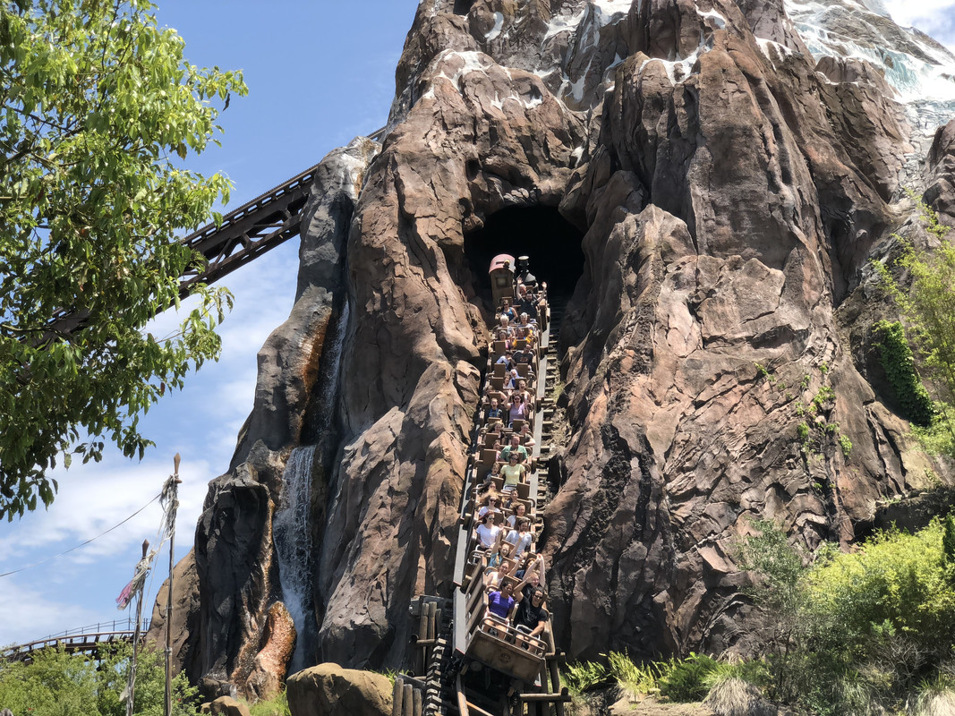 7DFCA518-E780-4CF1-9B81-858F553E9109