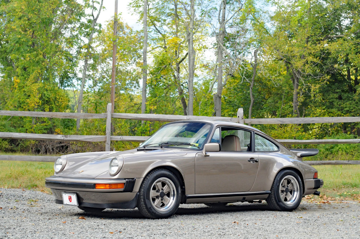Used-1980-Porsche-911-SC-Weissach-Weissa