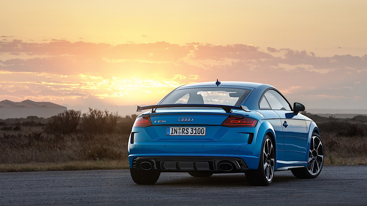 Audi TT RS Coupé & Audi TT RS Roadster (43)