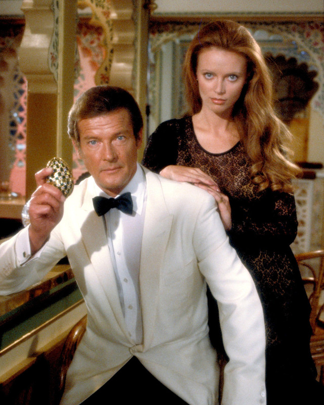 roger_moore_c28