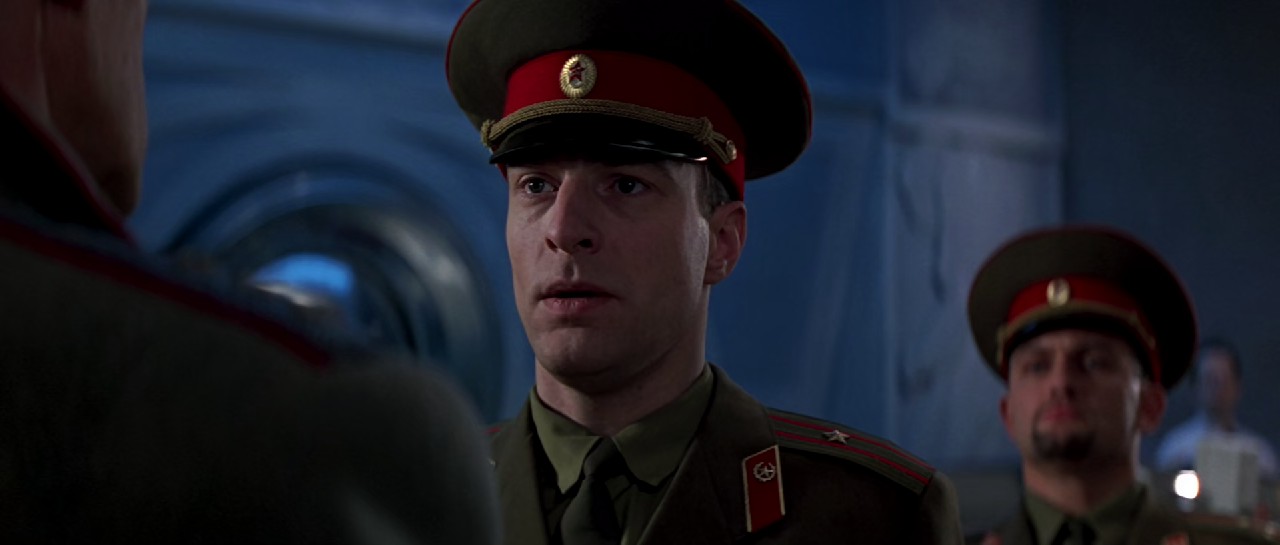 Golden-Eye-1995-Blu-Ray-Hindi-English-1080p-10bit-x265-HEVC-DDP-5-1-ESub-mkv-0001