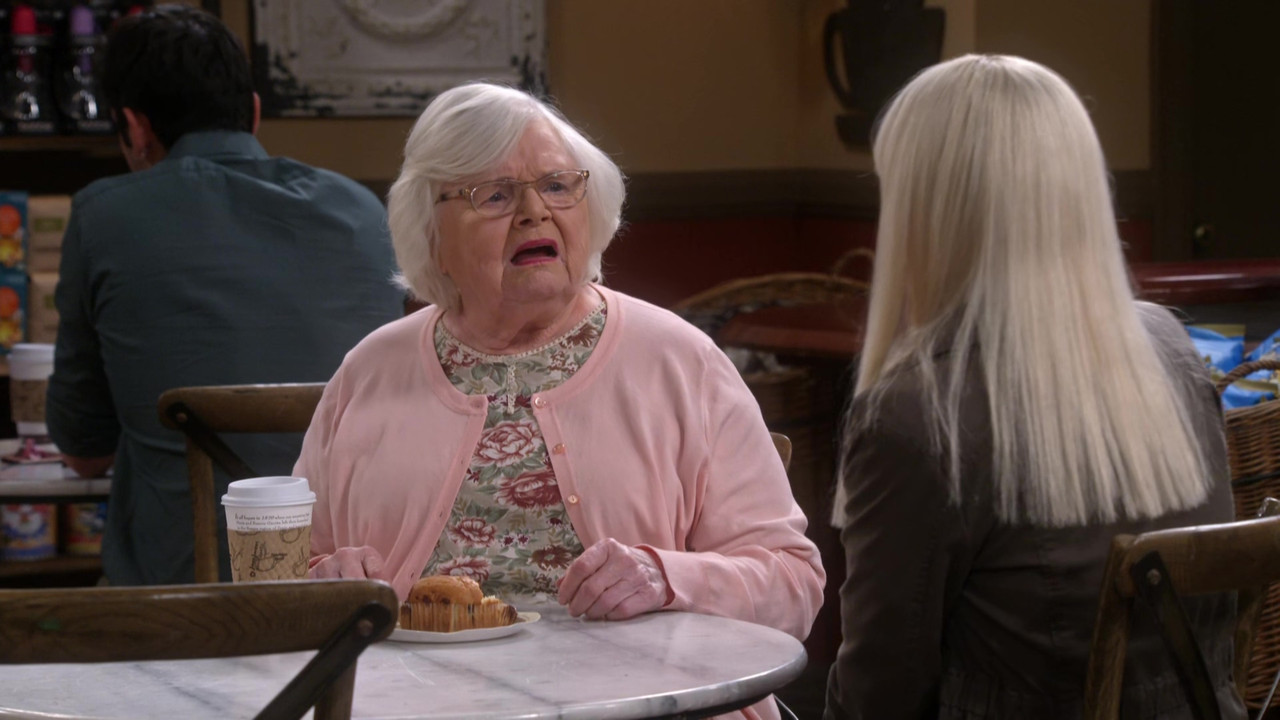 Mom (2013) - S03E01 - Terrorists and Gingerbread (1080p WEB-DL x