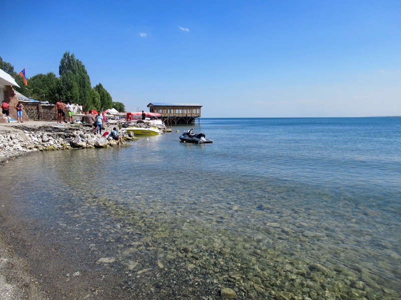 Армения - страна храмов, гор, камней и...
