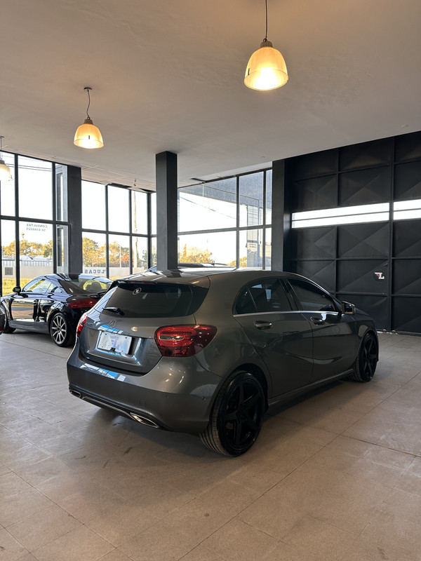 Mercedes Benz A200 Urban At - 4