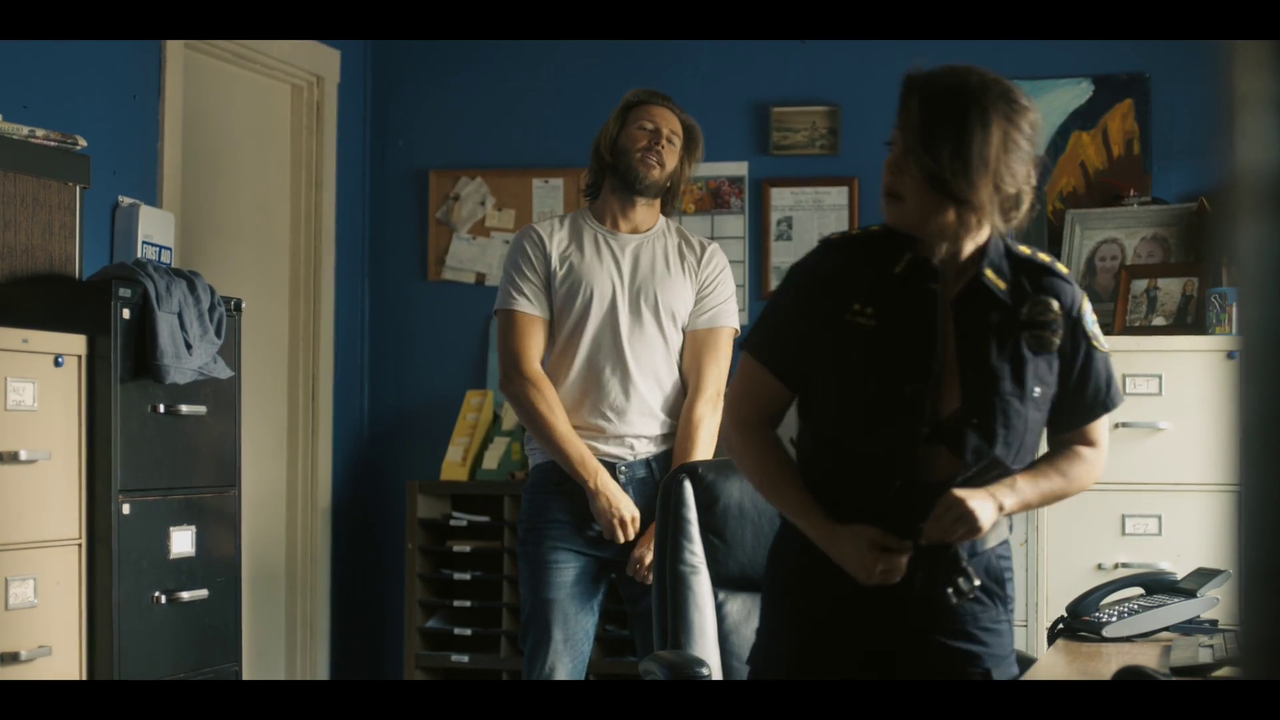 vlcsnap-2023-11-21-22h43m11s409