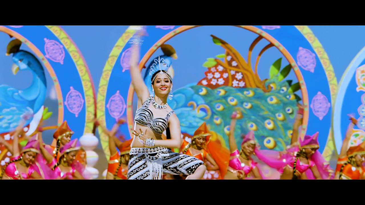 Tamanna Hot Song From Himmatwala Naino Main Sapna 4K (Best Quality).mp4_snapshot_01.24_[2021.04.05_1