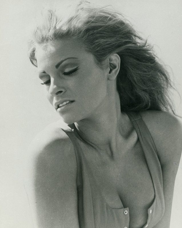 raquel_welch_e69