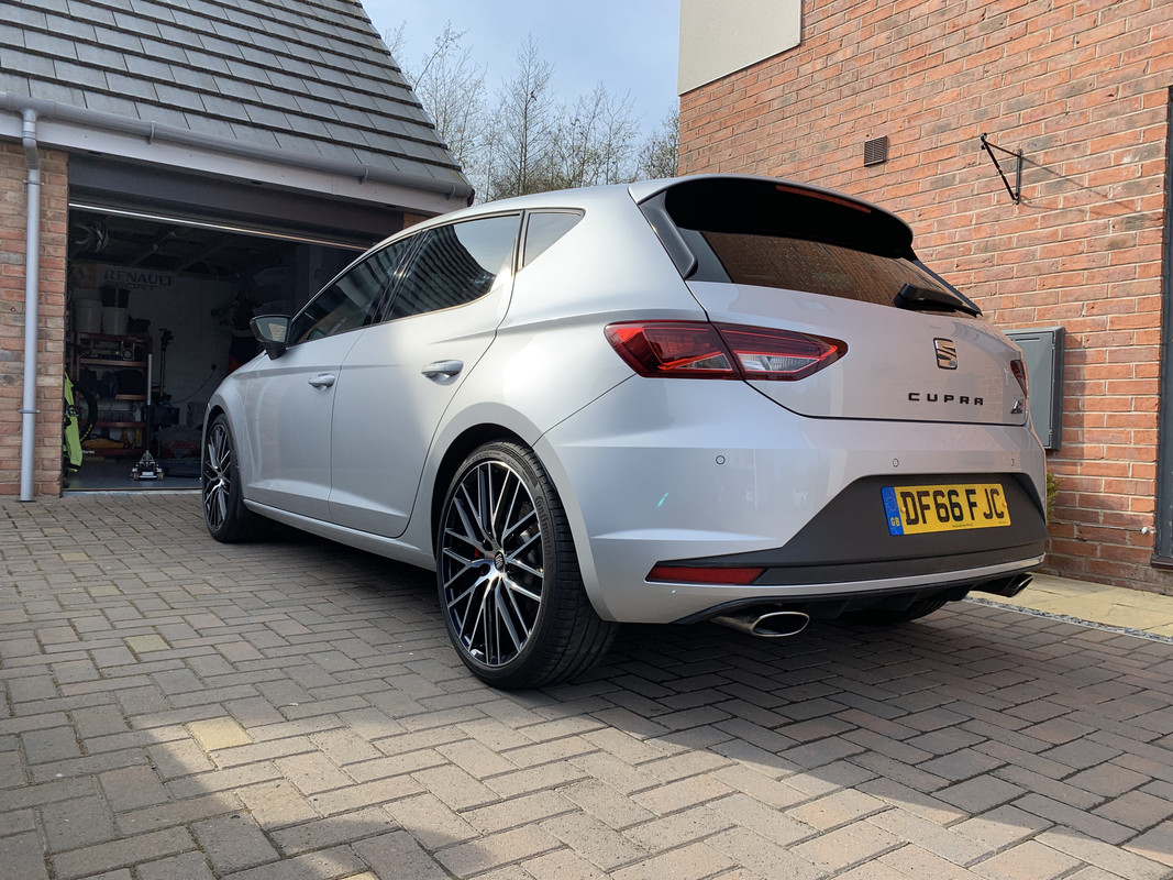 521E8B20-4FAF-44C4-B024-5A047877A521