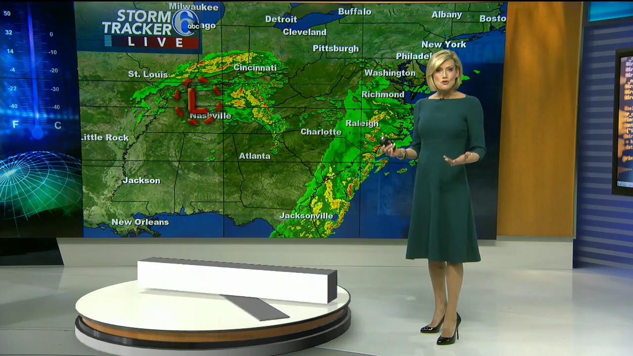 04 January - 23.00.00 - Eyewitness News at 6. Local news, sports