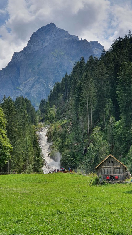 SIMMENFÄLLE (Lenk in Simmental) Y BARBARABRÜCKE- FAULENSEE - 50 sombras del verde en Suiza y Alemania (1)