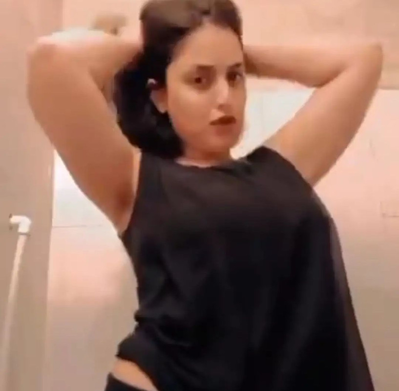 Beautiful Hot girl showing full nude self record video viral