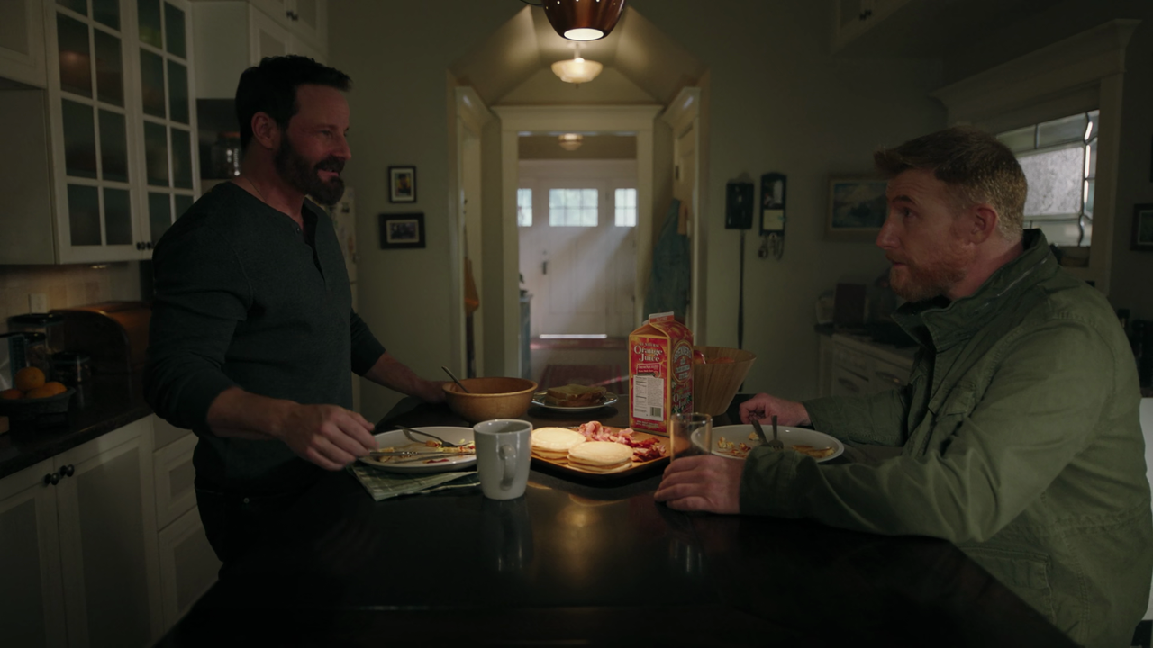 Riverdale (2017) S04E12 Chapter Sixty-Nine Men of Honor (1080p AMZN Webrip x265 10bit EAC3 5.1 - Goki)[TAoE]