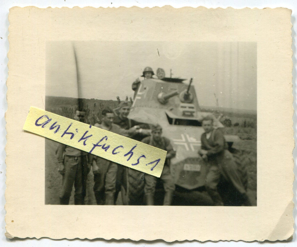 Foto- Beute-Panzer Typ -- aus Holland oder Ungarn -- in Rußland im 2.WK