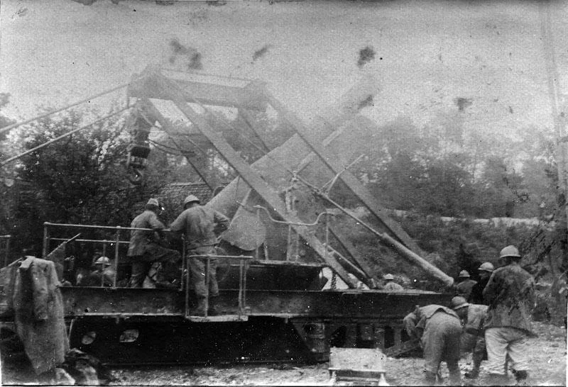 Premiere Guerre Mondiale - Page 24 Ww1-Mortier-de-293-Danois-sur-affut-truck-mod-le-1914-webphgj