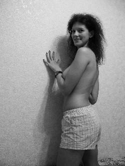 [Image: 714879276-amateur-selfies-13113-067668.jpg]