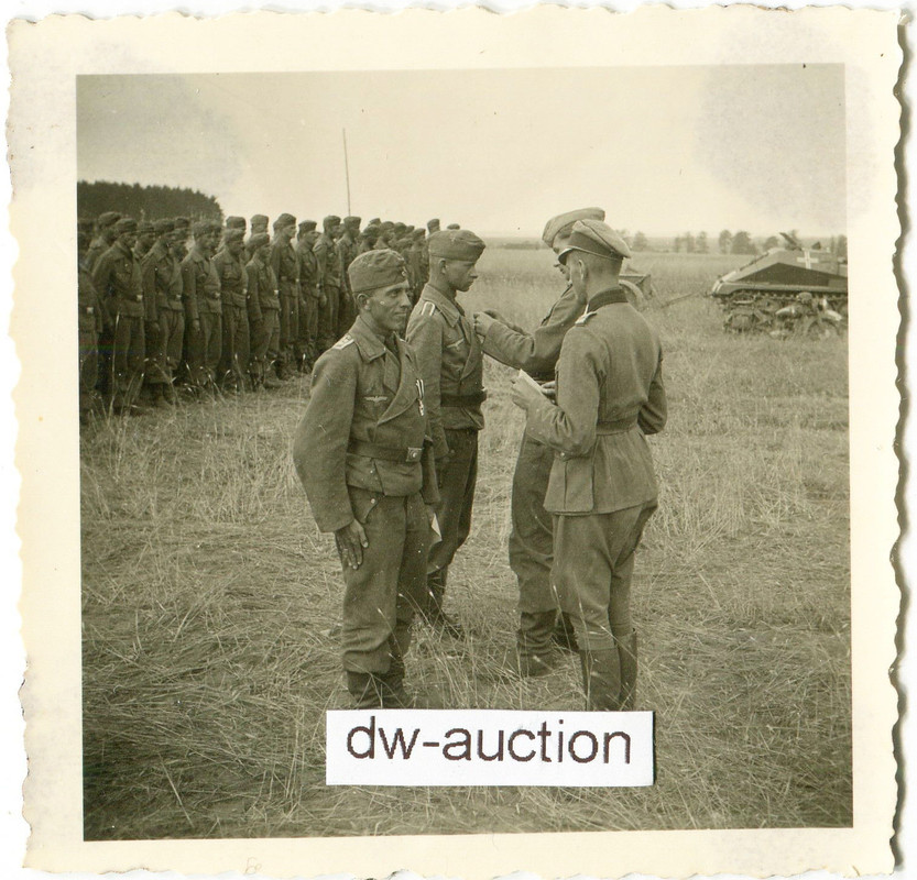 EK 2 Verleihung an Sturmgeschütz Kommandant