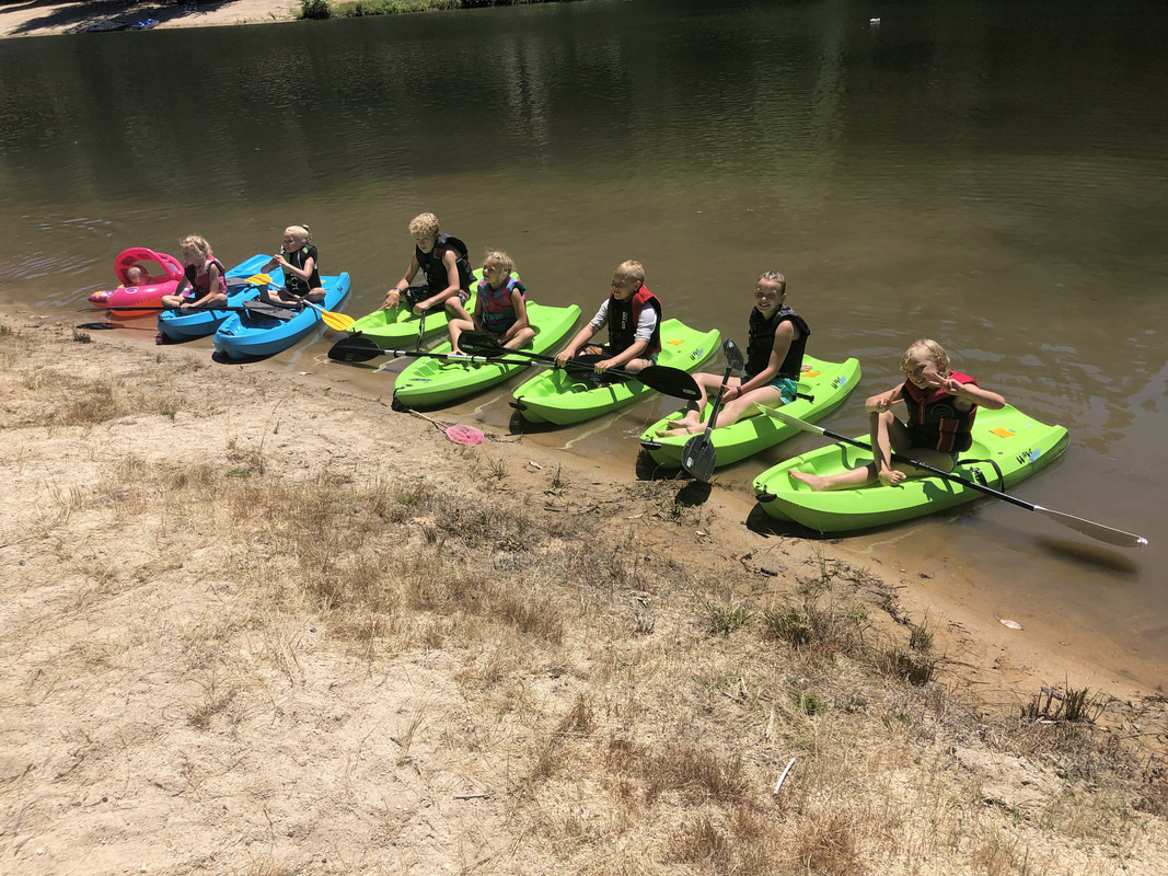 kayaks — Postimages