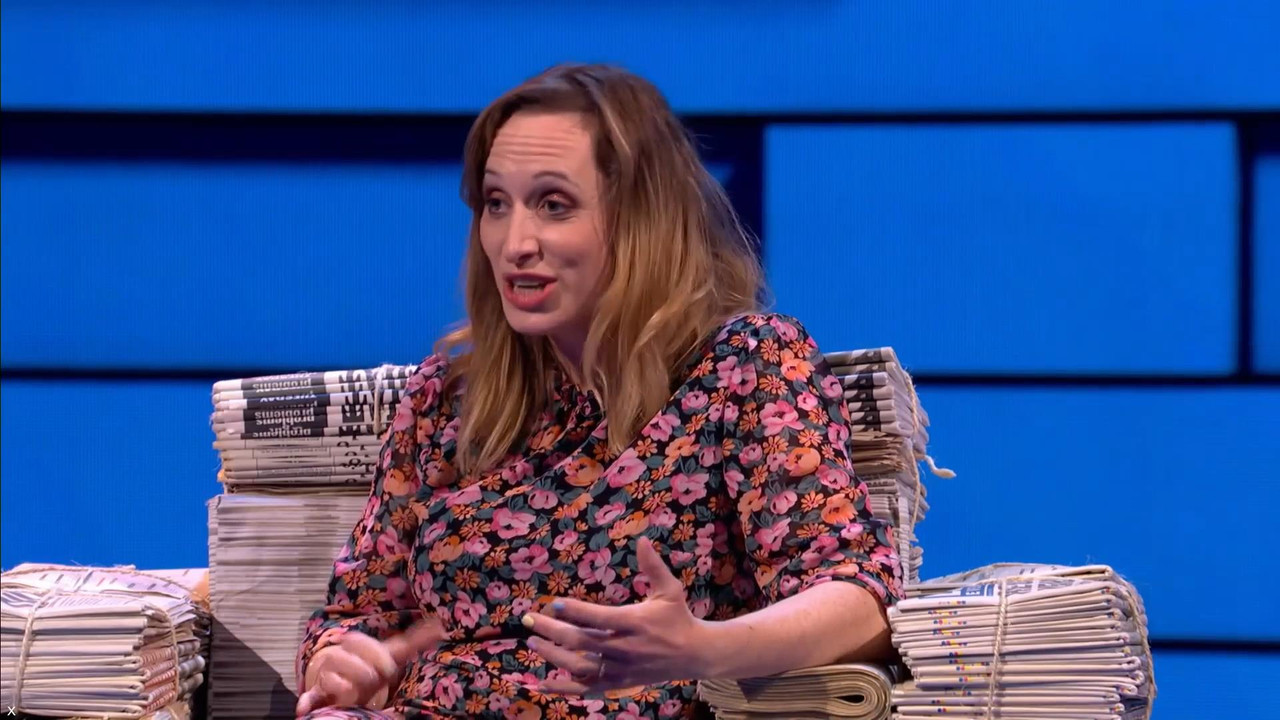 Isy Suttie 171021.mp4_snapshot_05.42_[2021.10.17_03.03.45]