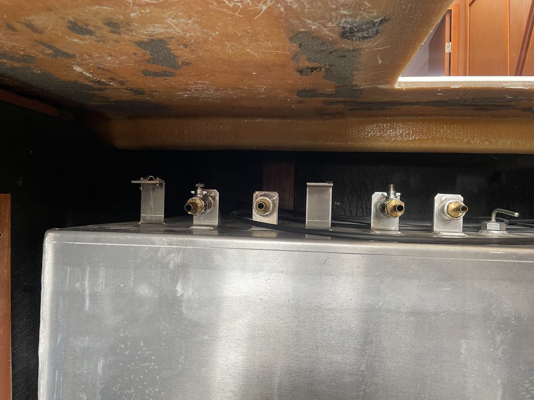 02DE2199-5DE2-4FF9-96B6-A1C936A4A242