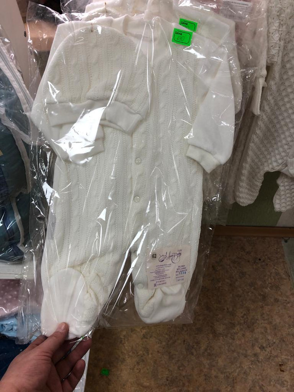 F6637D32-780F-4F02-8A53-46D6BC3C5D7F