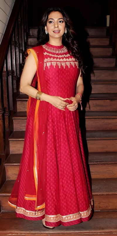 Juhi Chawla 2