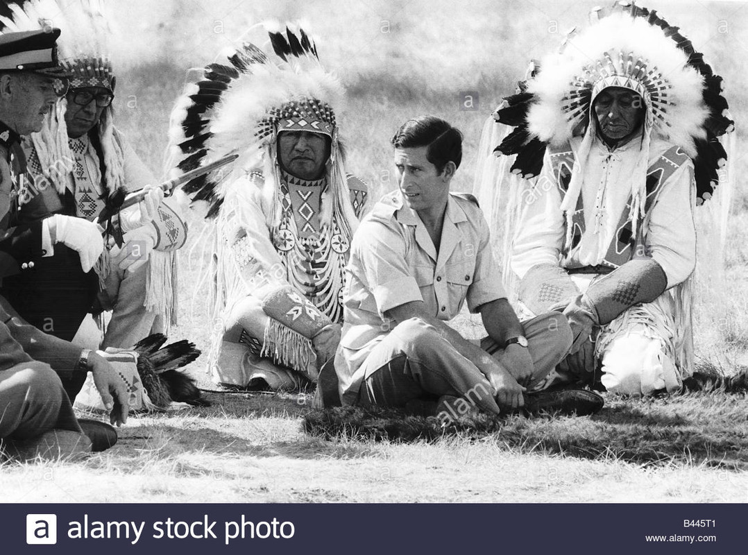 prince-charles-attending-a-blackfoot-indian-tribal-ceremony-in-calgary-B445T1