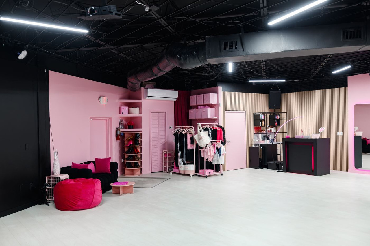 Front desk and studio shop