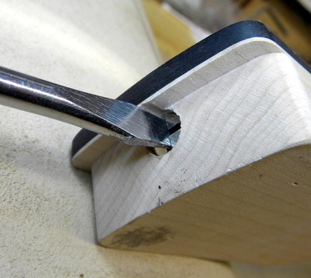 Aug14_PG_CLM_GuitarShop101_photo5-WEB