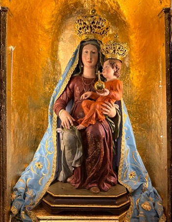 Statua-Madonna-con-Bambino-Novi-Velia-Cilento dans Carlo Acutis