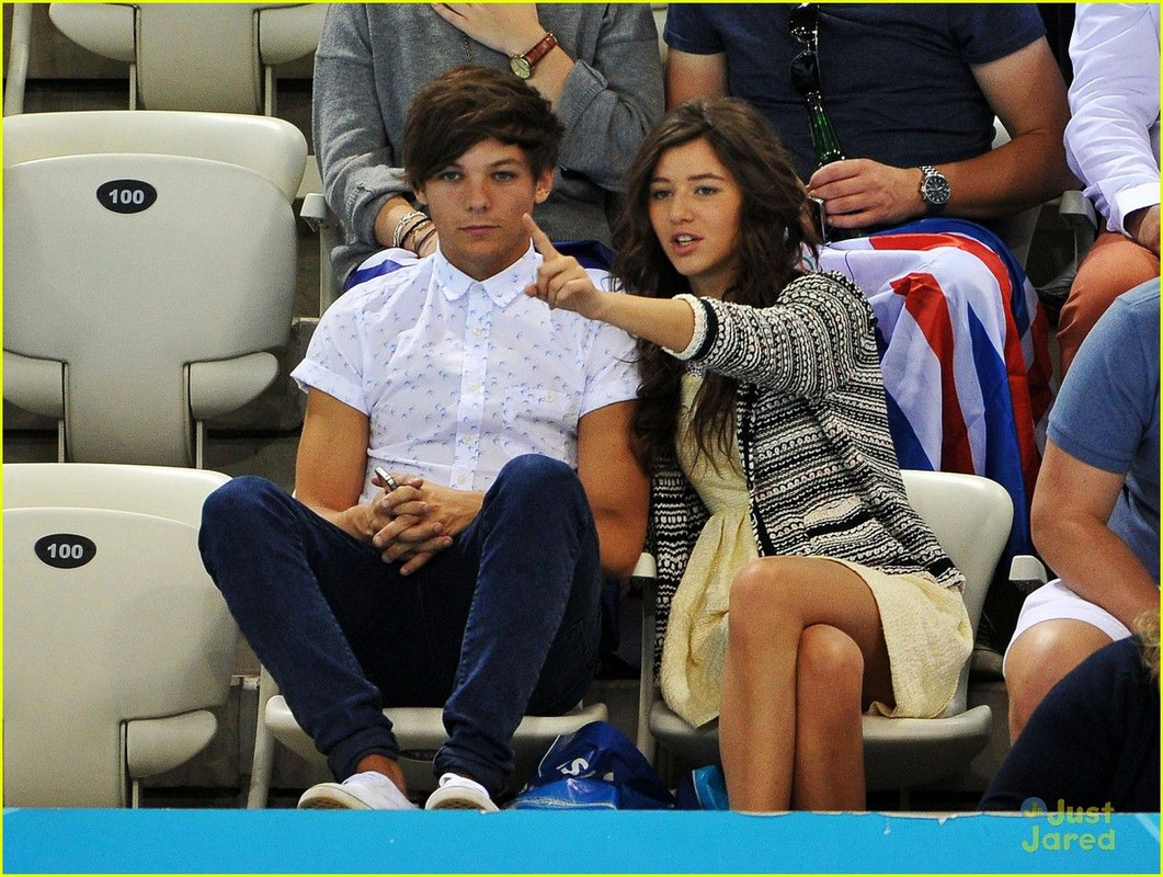 ¿Quién es la actual pareja de Louis Tomlinson?