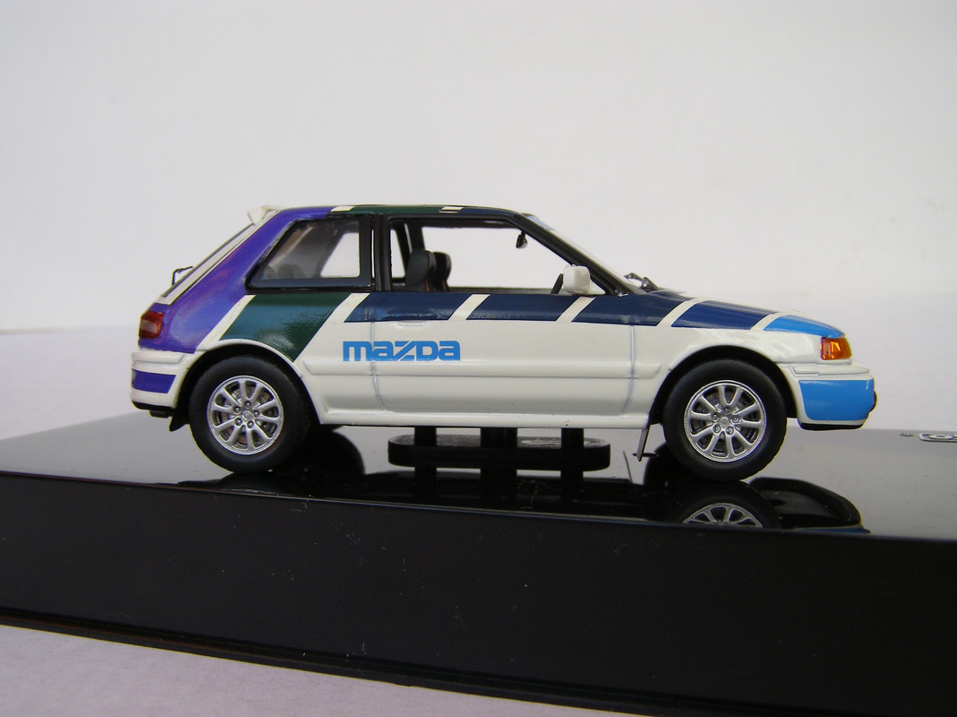 Mazda 323 WRC (10)