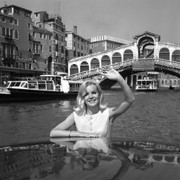 carroll-baker-b85